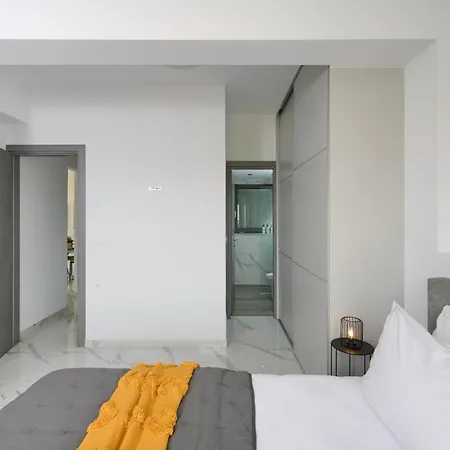 Daire Galanakis Luxury *